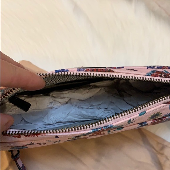 Sold - Picture 4 of 9